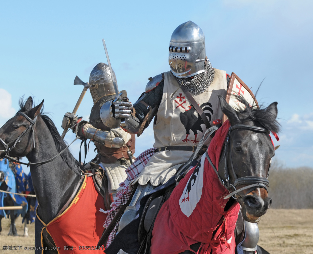骑马 武士 古代骑士 古代战士 骏马 头盔 盔甲 马匹 战马 宝剑 生活人物 人物图片
