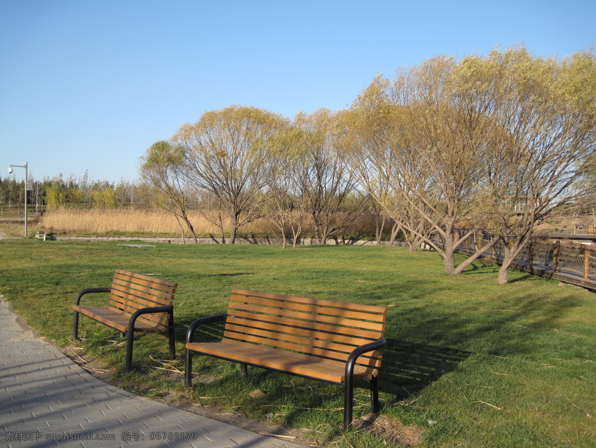 路边 长椅 便民 公园 木条 休息 椅子 歇脚 郊区