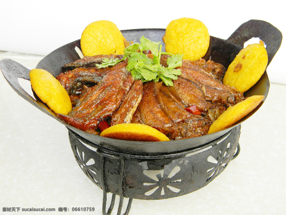 海杂鱼贴饼子 干锅 特色美食 美味佳肴 餐饮美食 传统美食