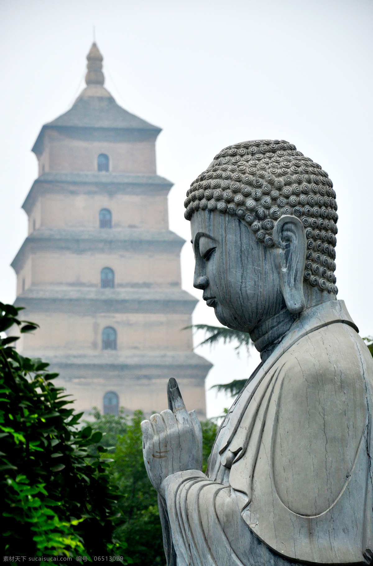 古佛与大雁塔 西安 古代建筑 大雁塔 高塔 佛像 国内旅游 旅游摄影