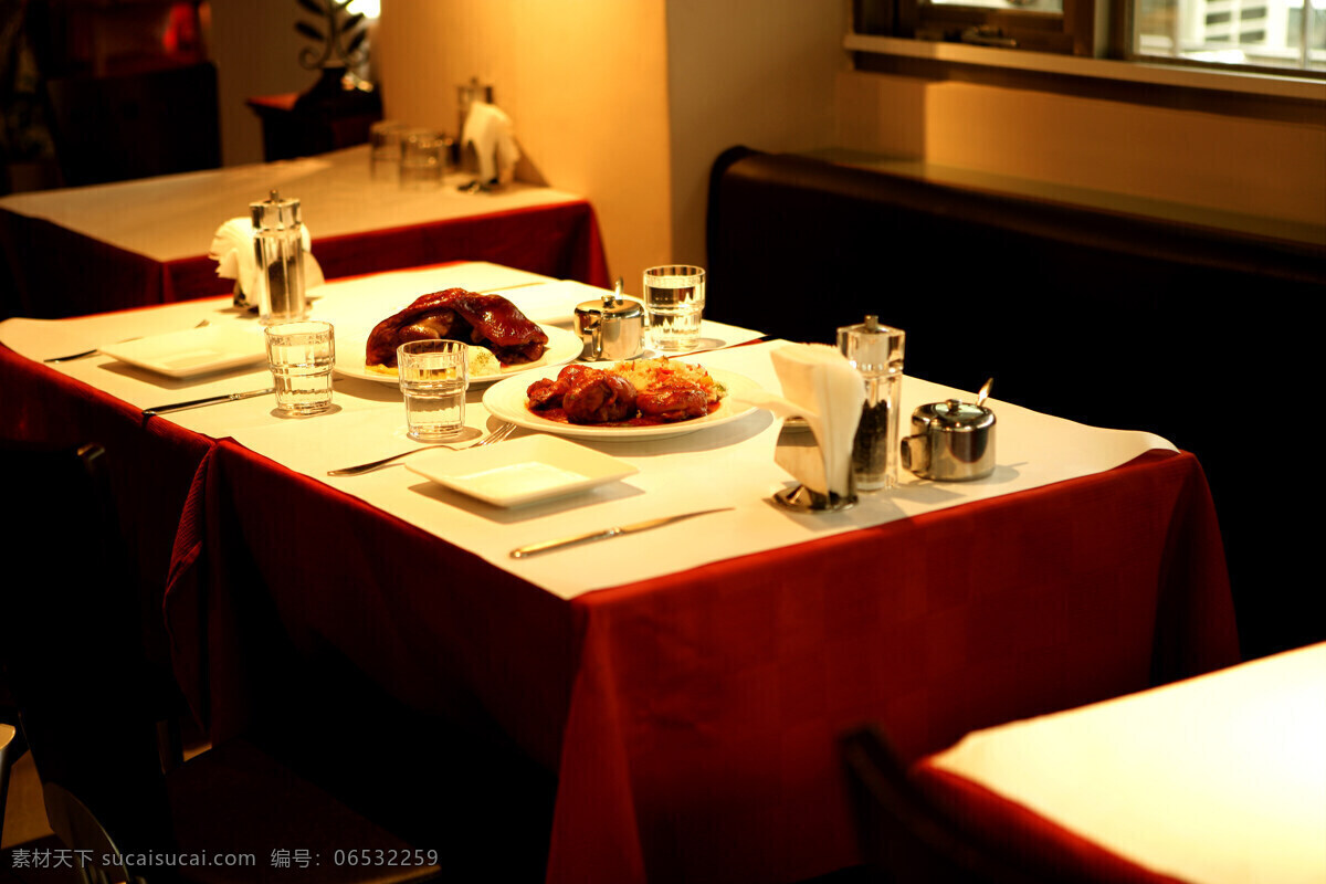 酒店餐桌 餐厅 酒店 餐桌 高档餐厅 美食 大餐 餐具 包厢 酒店包厢 餐厅大厅 餐厅装饰 酒店素材 餐饮美食
