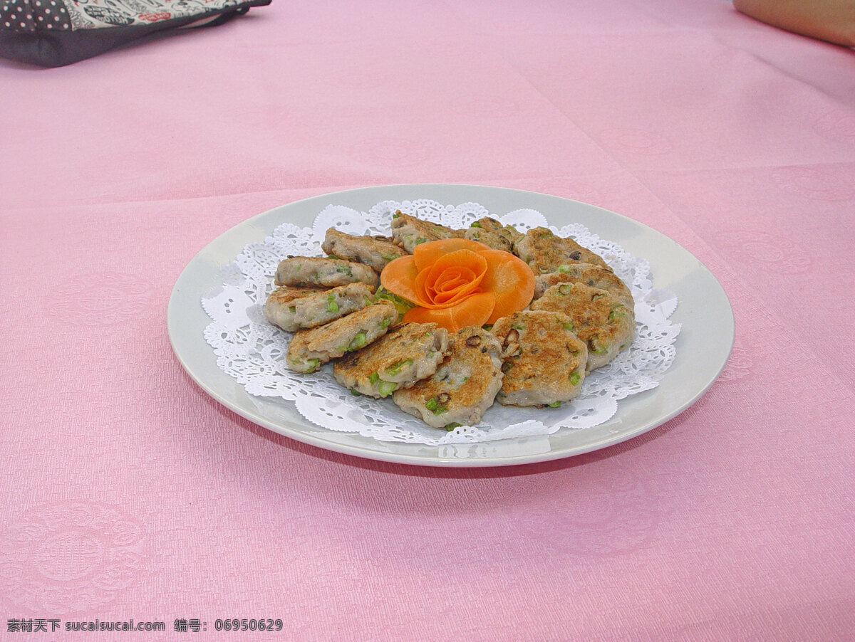 煎 酿 蔬菜 饼 餐饮美食 广东菜 美食 摄影图库 小炒 粤菜 中国菜 煎酿蔬菜饼 蔬菜饼 菜 高清美食图 风景 生活 旅游餐饮