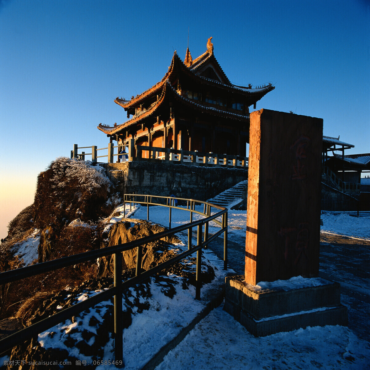 城堡 建筑 景观 古迹 旅游 纪念 雪 大雪 景色 高清图片 城堡图片 风景图片