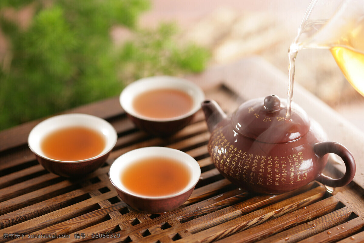 茶壶 茶杯 茶文化 中国 古代 流传 百年 香浓 紫砂壶 饮食 沏茶 洗茶 静物 高清图片 茶道图片 餐饮美食