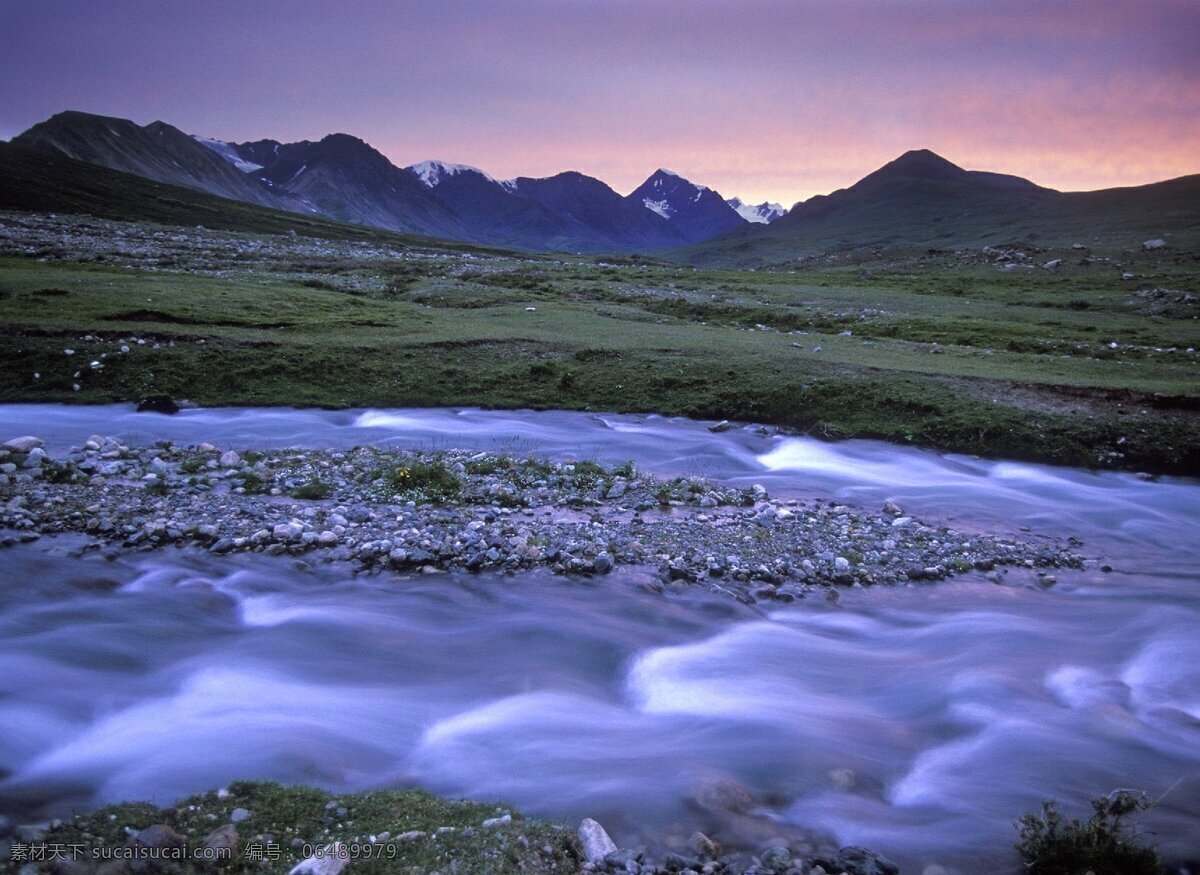 自然美景 自然景观 自然 景观 风景 景象 蓝天绿草 翠绿的山 美景 山谷 松树 林子 树林 自然风景 拍摄 小溪 河水 江湖 蓝天 白云 岩石 木板 青山 碧水 青山碧水 美景美物 景观景物 海上落日 西北落日风景 海边落日 海岸落日 夕阳晚霞 海上落日余晖 山水风景