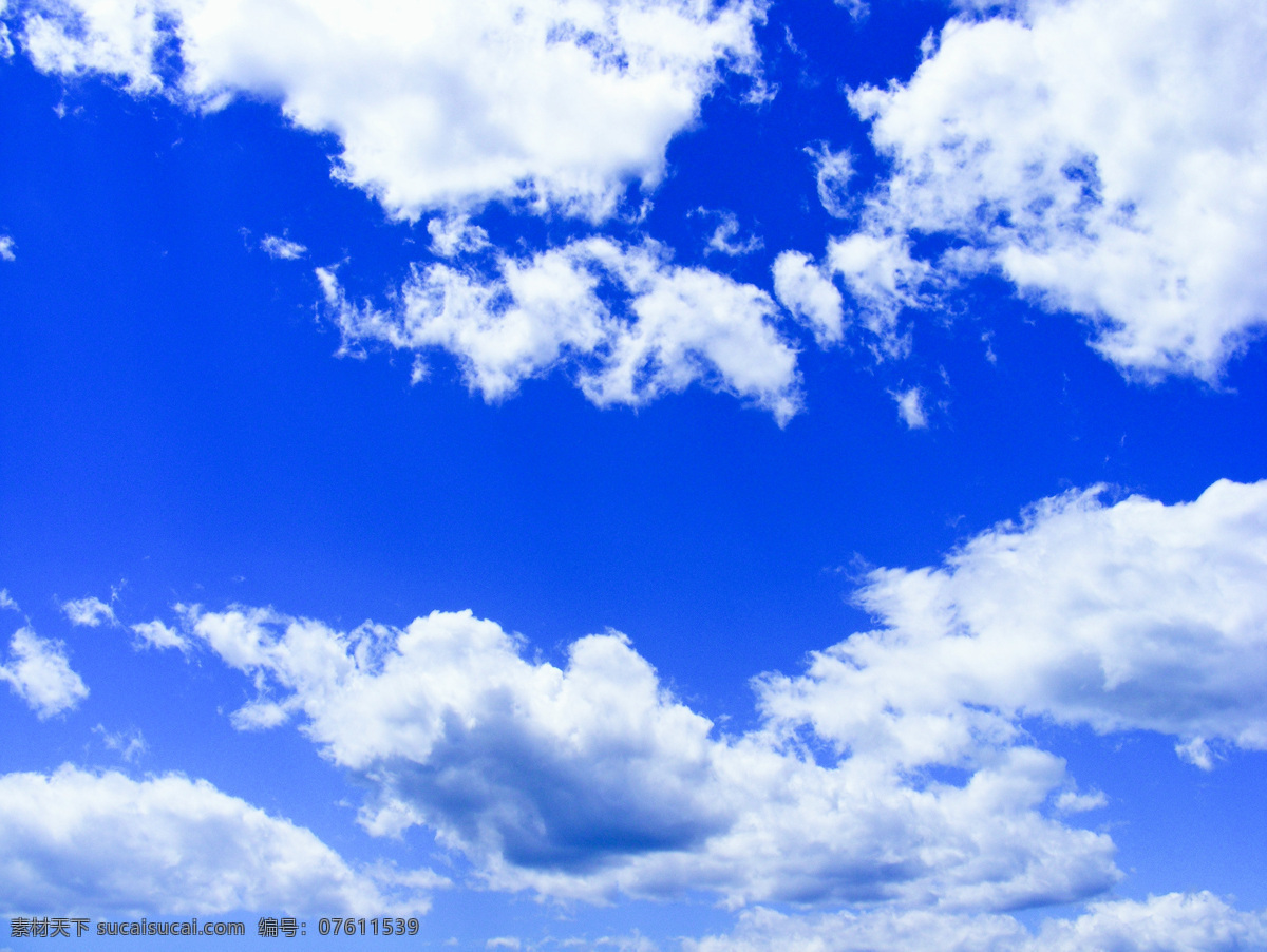 蓝天白云 一朵云 云 云团 云朵 云系 天空 天蓝 白云 白云朵朵 蓝天 蓝蓝的天空 飘云 飞云 光芒 自然景观 自然风景