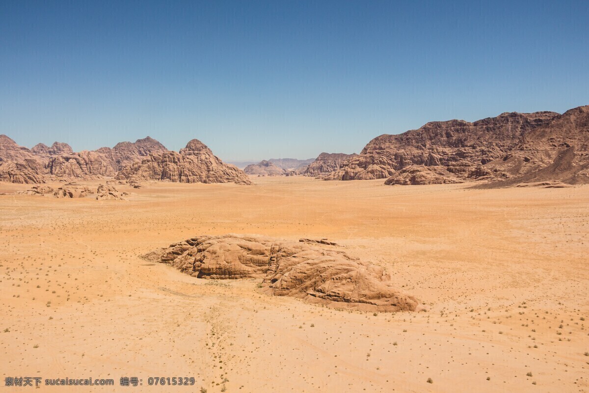 黄色山 戈壁 荒无人烟 干旱 无人区 自然景观 自然风景