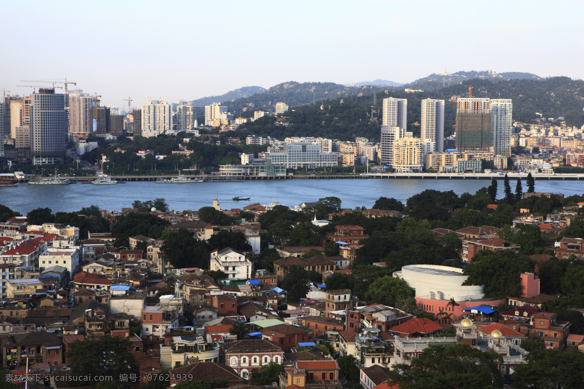 白云 大海 大厦 房子 高楼 鼓浪屿 国内旅游 厦门鼓浪屿 厦门 大德 记 大德记 日光岩 港仔后 海滩 沙滩 天空 蓝天 建筑 楼房 山峦 海滩风景 海滩石头 自然风景 山水风景 自然景观 旅游摄影 psd源文件