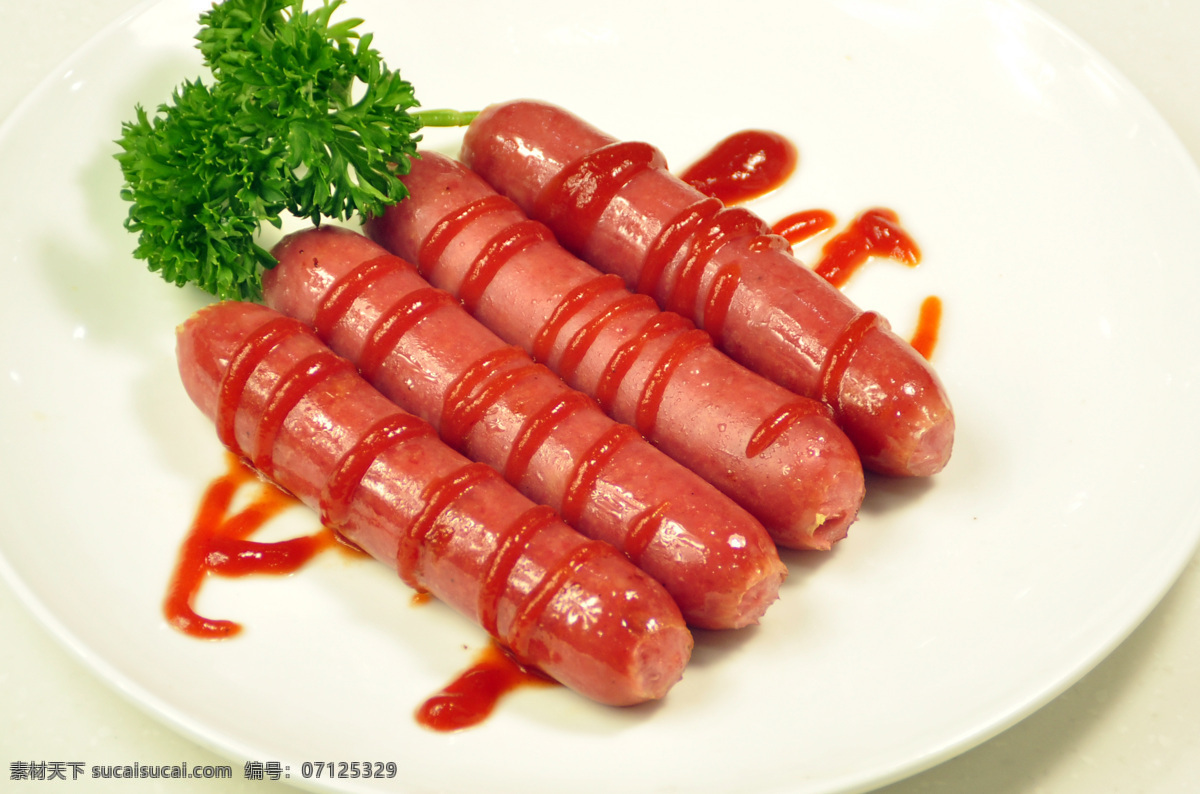 美味烤肠 美味 烤肠 番茄酱 西蓝花 盘子 热卖 美食图片 餐饮美食 传统美食
