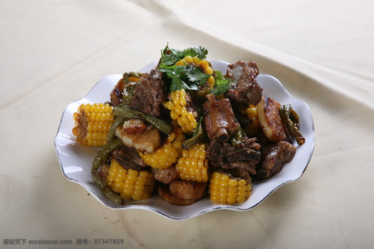 嘎巴锅庆丰收 嘎巴锅 庆丰收 玉米 酱骨 传统美食 餐饮美食