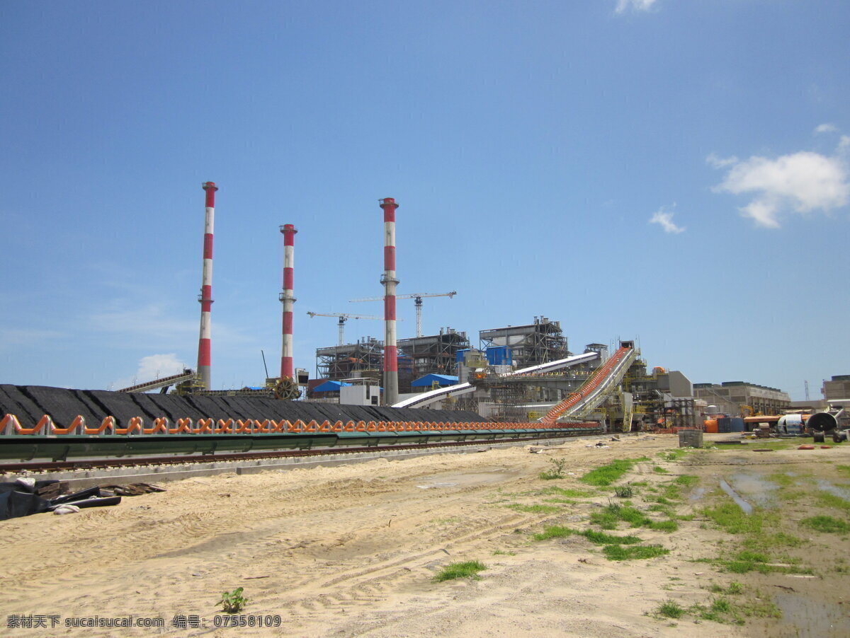 蓝天 下 发电厂 火电站 电站 建设中的电站 电站建设 电厂 火电厂 建设中的电厂 电厂建设 工业生产 现代科技