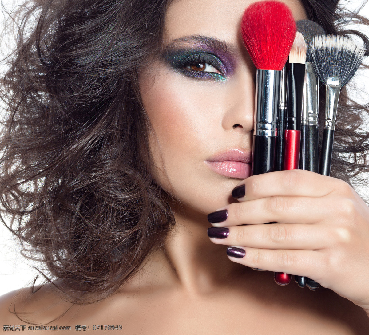 化妆笔 遮 着眼 睛 美女图片 化妆 化妆造型 性感美女 美女模特 美女写真 人物图片