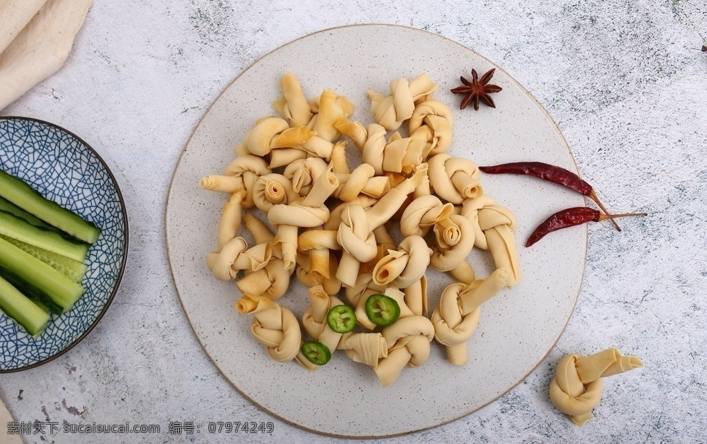 千张结 凉菜 豆皮 豆腐皮 豆腐丝 豆干丝 凉拌千张 干豆腐丝 凉拌豆皮 香菜拌干丝 拌干豆腐丝 豆皮丝 做豆腐皮 云丝腐皮 凉拌豆腐丝 五香豆腐丝 豆腐 卤豆腐 豆腐干 凉拌千张丝 油豆泡 炸豆泡 火锅配菜 豆腐泡 豆腐丝结 豆制品 黄豆 黄豆制品 豆皮结 豆腐结 餐饮美食 食物原料