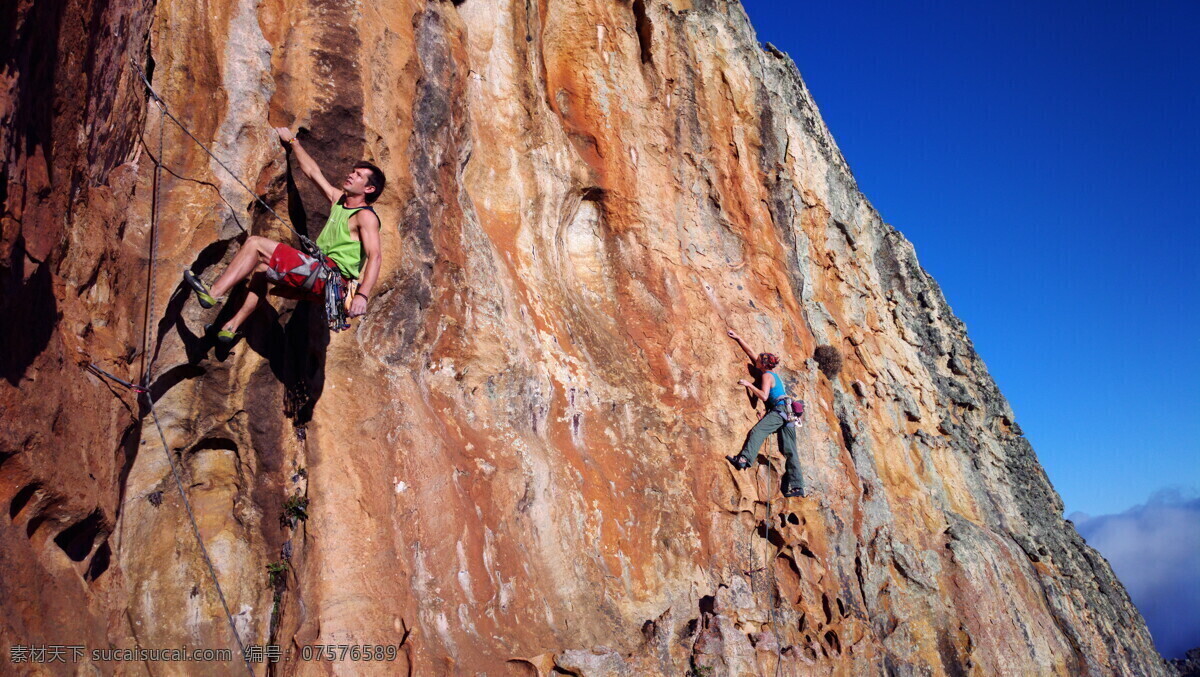 攀岩男女 攀岩 国外风景 山脉 户外运动 蓝天 力量 极限运动 高清 摄影图 诺基亚 样张 文化艺术 体育运动