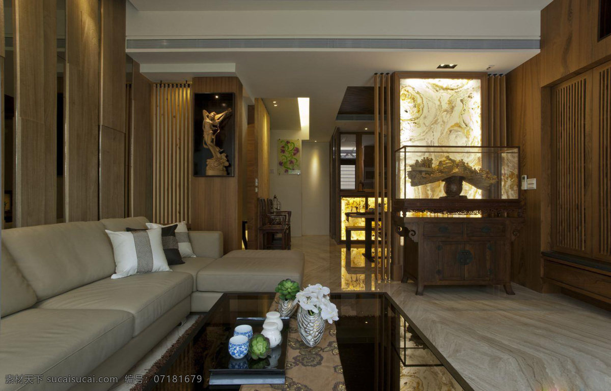 中式 经典 客厅 玻璃茶几 室内装修 效果图 瓷砖地板 浅色沙发 木制背景墙 经典风格