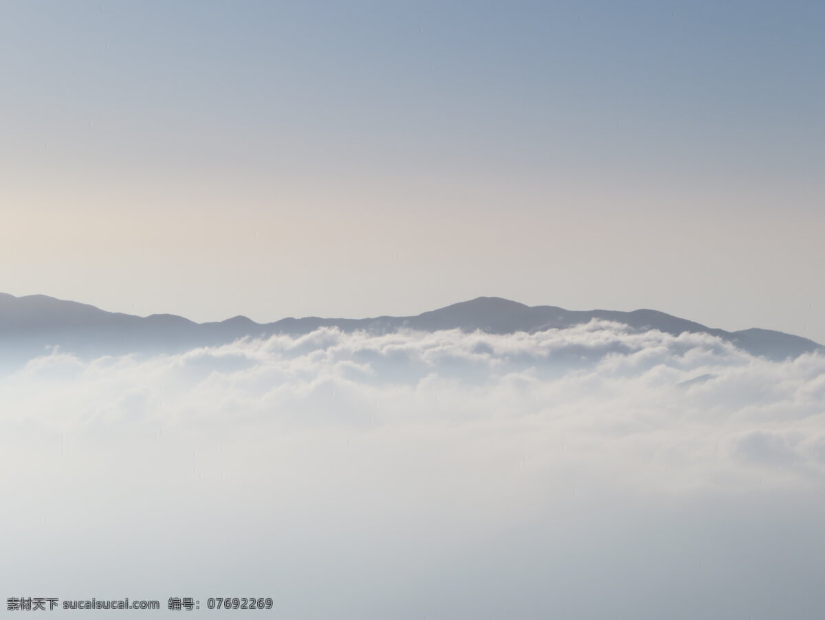 黄山风光 黄山旅游 黄山美景 黄山云海 旅游 云海 松树 高山 风景名胜 自然景观 安徽黄山 黄山秋色 黄山 安徽旅游景点 黄山景色 黄山山峰 山峰