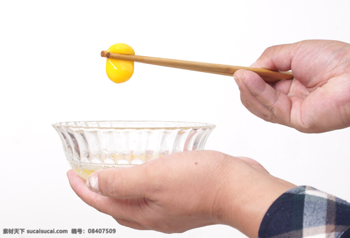 草鸡蛋 筷子 夹鸡蛋 蛋黄 玻璃碗 使用筷子 特写 壁纸 海报 摄影jpg 生活百科 生活素材