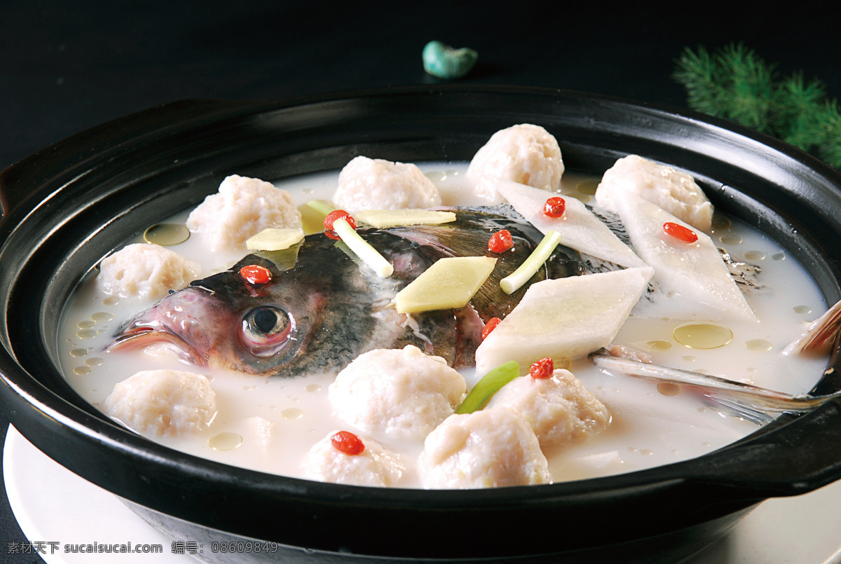 天目湖鱼头汤 鱼头鱼丸汤 鱼头酿鱼丸 鱼头豆腐汤 鱼丸汤 高清菜谱用图 餐饮美食 传统美食