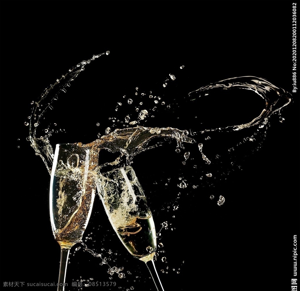 香槟酒图片 黄色香槟酒 香槟酒杯 香槟 黄色香槟 玻璃酒杯 桌面 灯光 酒之品味 餐饮美食