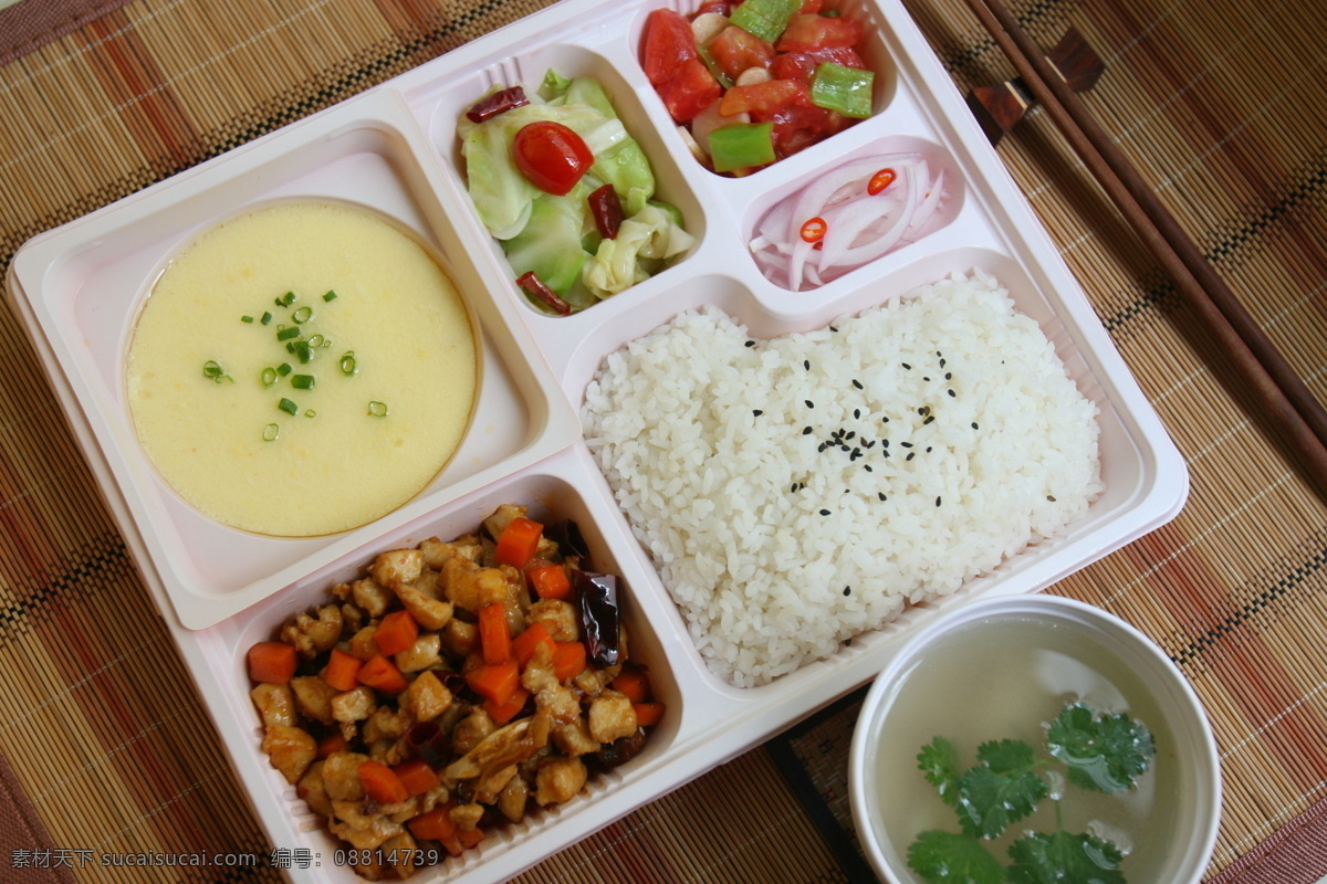 宫保 鸡丁 套餐 餐饮美食 传统美食 鸡蛋 绿色蔬菜 美食 宫保鸡丁套餐 宫堡鸡丁盖饭 菜盖饭 鸡蛋羹 psd源文件 餐饮素材