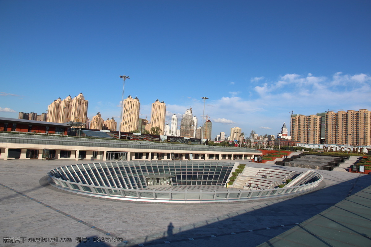 哈尔滨西客站 哈尔滨市 西客站 蓝天 白云 广场 高楼大厦 哈尔滨风景 国内旅游 旅游摄影 蓝色