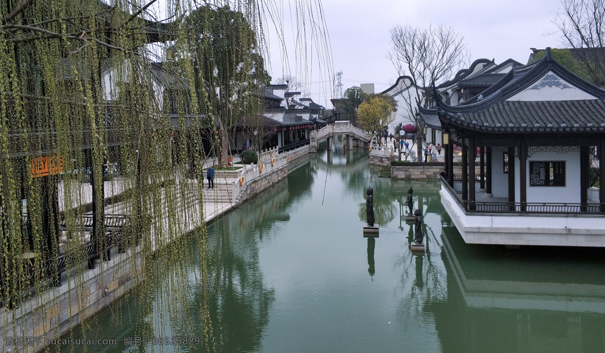 嘉善 新 西塘 越 里 浙江 新西塘越里 江南 水乡 古镇 桥 古建筑 中式建筑 黑瓦白墙 小桥流水 旅游景点 日景 河 新建古建筑 柳树 国内旅游摄影 建筑园林 园林建筑