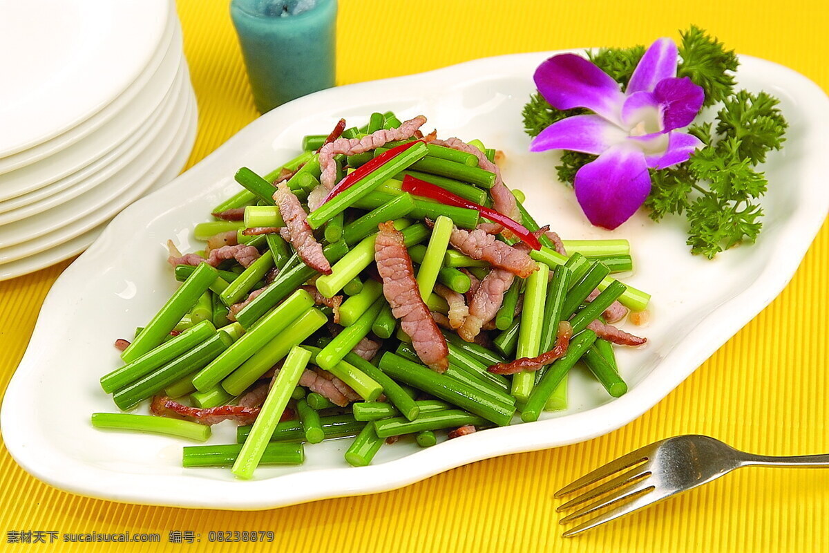 腊肉 煲 蒜苔 腊肉煲蒜苔 中华美食 中国美食 美食摄影 菜谱素材 餐饮美食