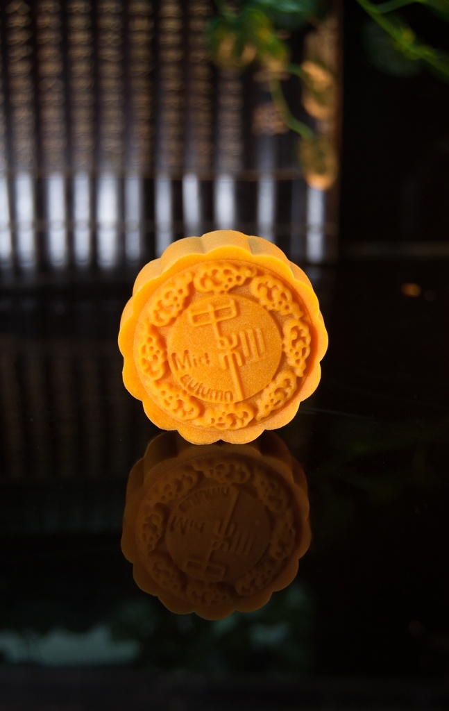 彩色冰皮月饼 彩色 冰皮 月饼 中秋 豆沙 五仁 莲蓉 枣泥 蛋黄 传统美食 点心 甜点 烘焙 手工月饼 中国风 餐饮美食 茶壶 茶碗 竹简 中秋月饼