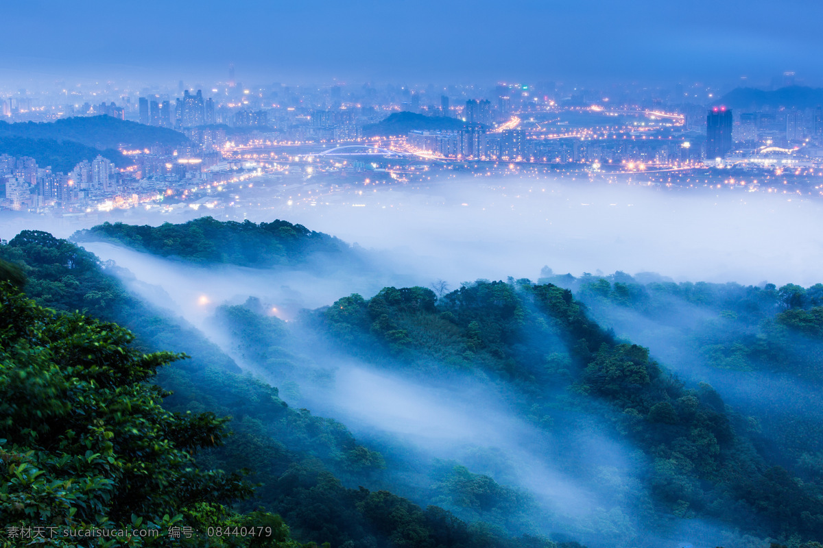 雾山 雾 山 远景 城市远景 城市 绿色 背景 壁纸 天空