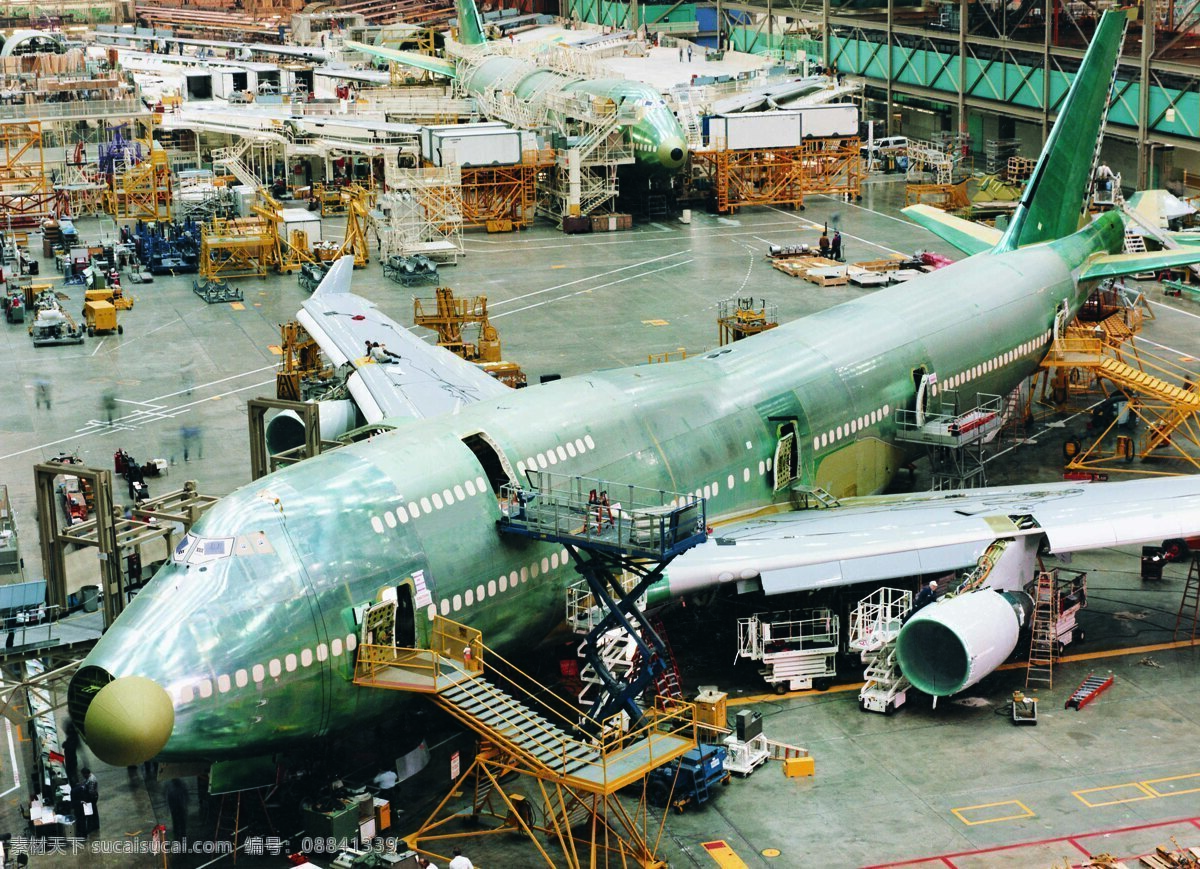 飞机制造 飞机 制造 工业 工厂 工人 维修 改装 清理 科学研究 现代科技
