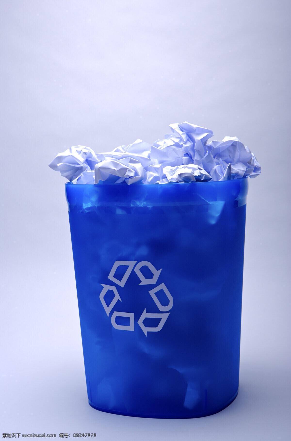 废旧 纸 团 利用 回收 标志 垃圾桶 垃圾 环保 公益广告 回收利用 可利用资源 高清图片 其他类别 生活百科