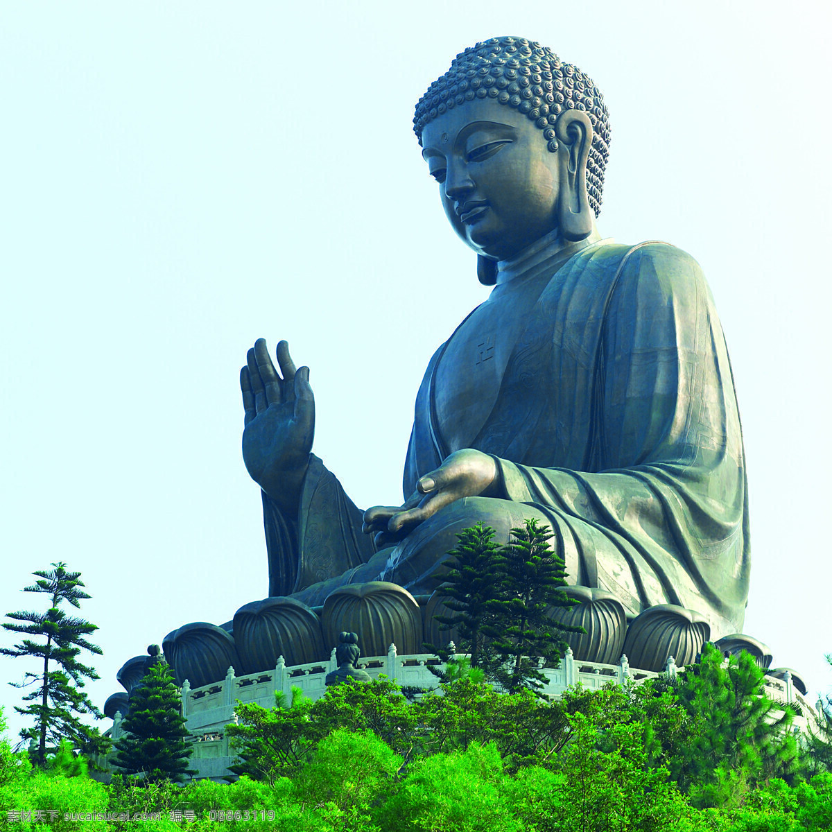 天坛大佛 香港 天坛 大佛 雕塑 铜雕 雕像 铜像 佛祖 绿树 树木 蓝天 天空 白云 建筑 建筑园林