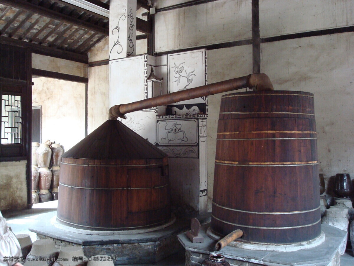 苏州周庄酒坊 苏州 周庄 酒坊 酒的制作工具 木筒 生活素材 生活百科