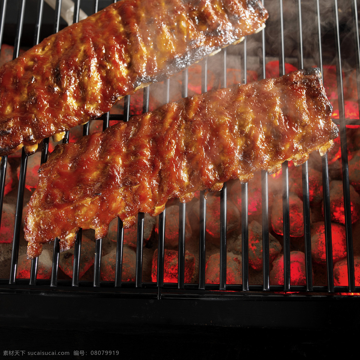 烤排骨 bbq 烧烤 炭烧 炭火 美食 周末聚餐 韩式烧烤 串烧 香肠 牛排 猪扒 羊扒 叉烧 鸡翅 鸡翼 鸡腿 雪花牛肉 新鲜 杂菜 海鲜 小食 露天场所 香料 火 特色美食 传统美食 手工制作 美食海报 餐饮美食