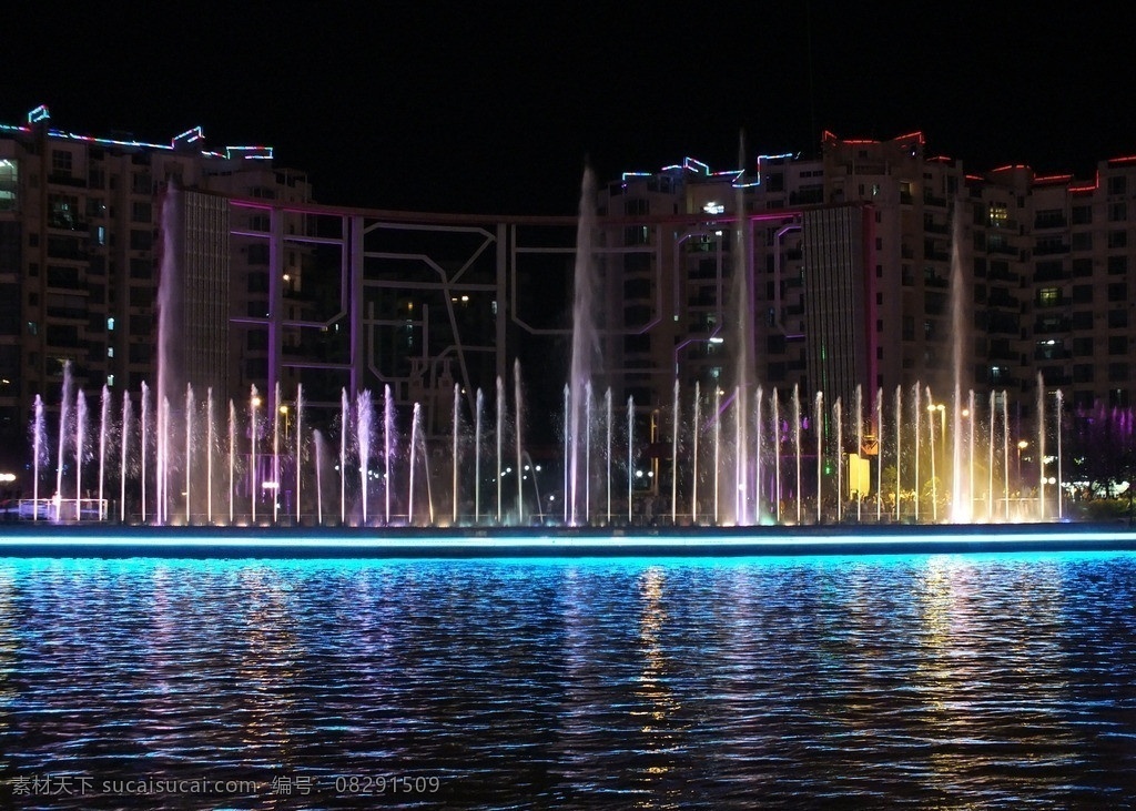 喷泉夜景 江边 夜景 高清夜景 城市夜景 喷泉 水柱 夜光 倒影 波澜 国内旅游 旅游摄影