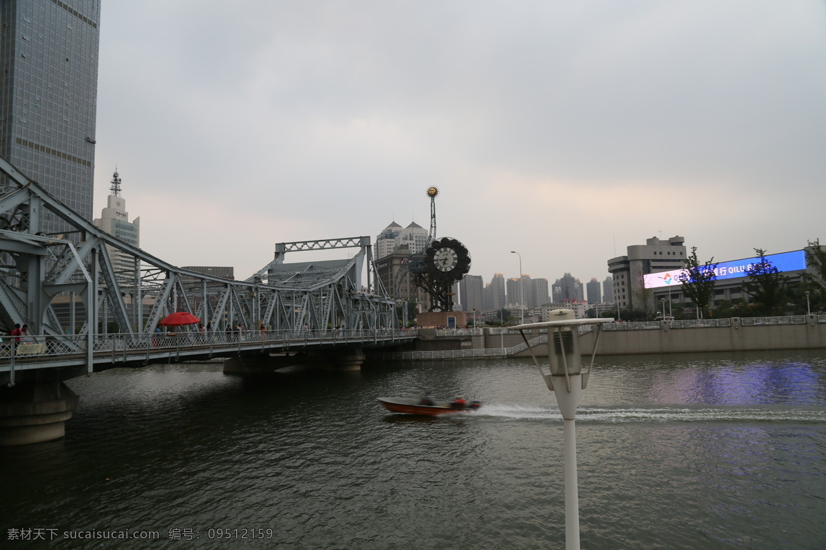 解放桥 天津 世纪钟 海河 快艇 国内旅游 旅游摄影 灰色
