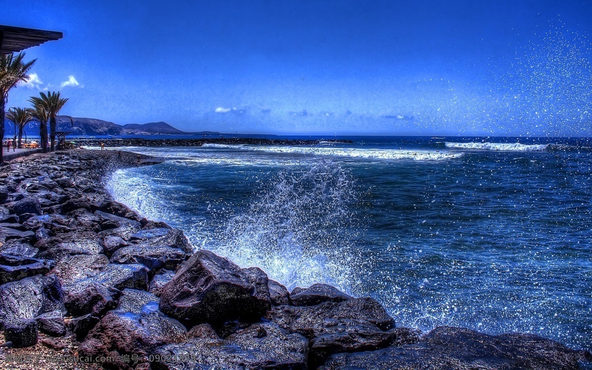 唯美 蓝色 海岸 风景 大海 海边 海浪 冲击