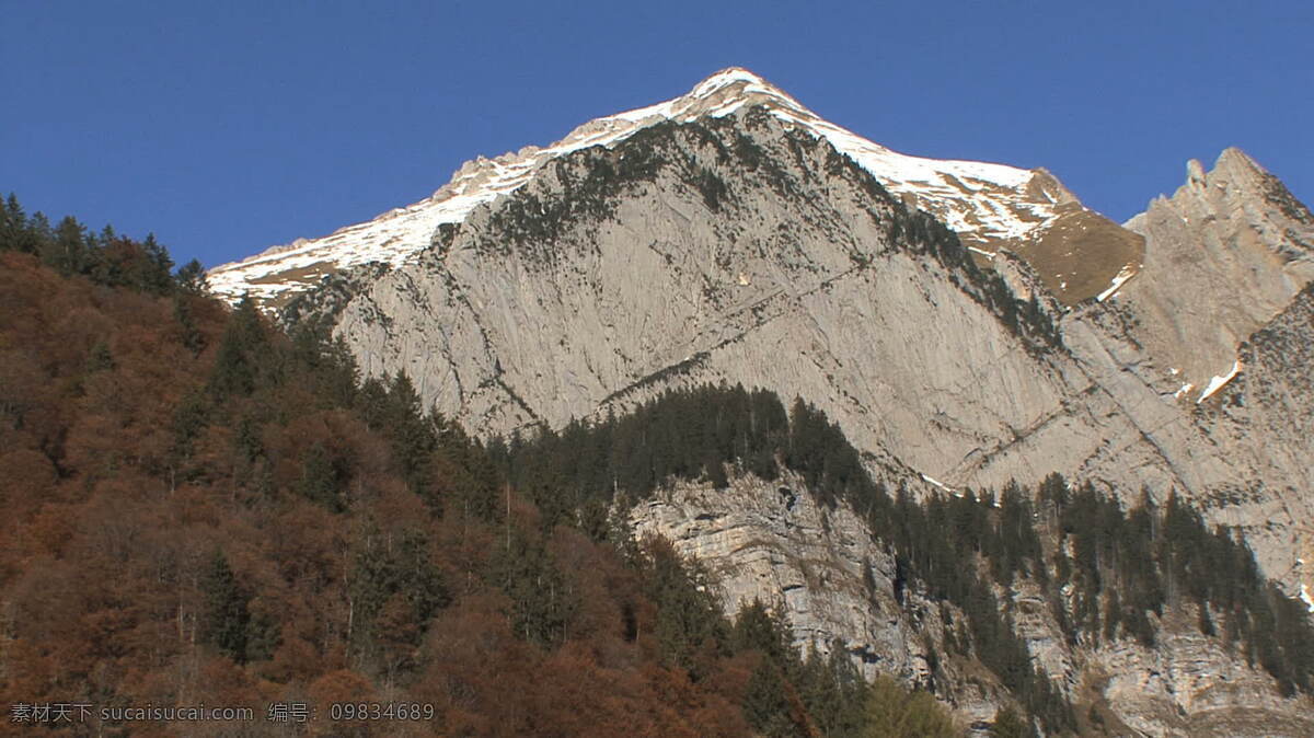 吐根堡 峰 股票 视频 场景 顶 看风景 蓝色 清晰 瑞士 山 山顶 山峰 视频免费下载 moountains 天空 树 其他视频