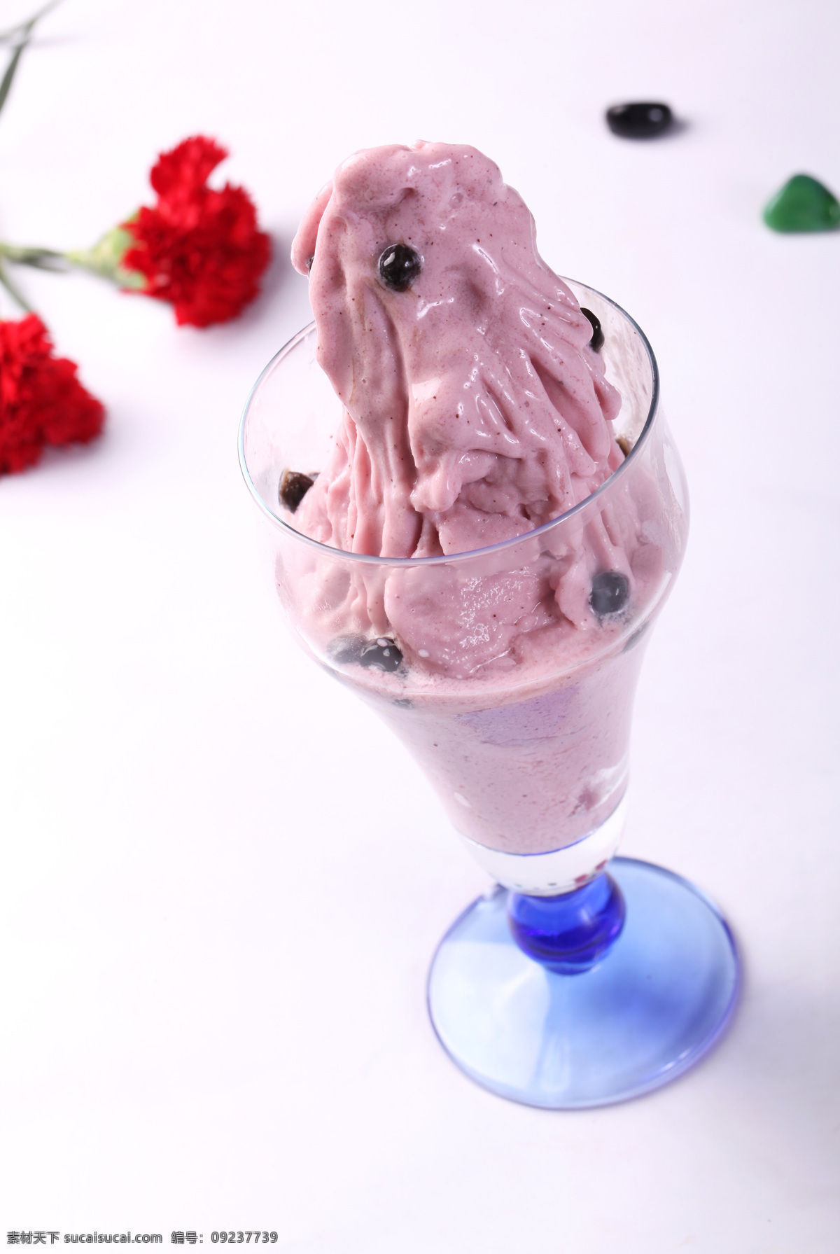 蓝莓沙冰 草莓冰沙 水果冰沙 蓝莓冰沙 蓝莓奶昔 饮品系 餐饮美食 饮料酒水
