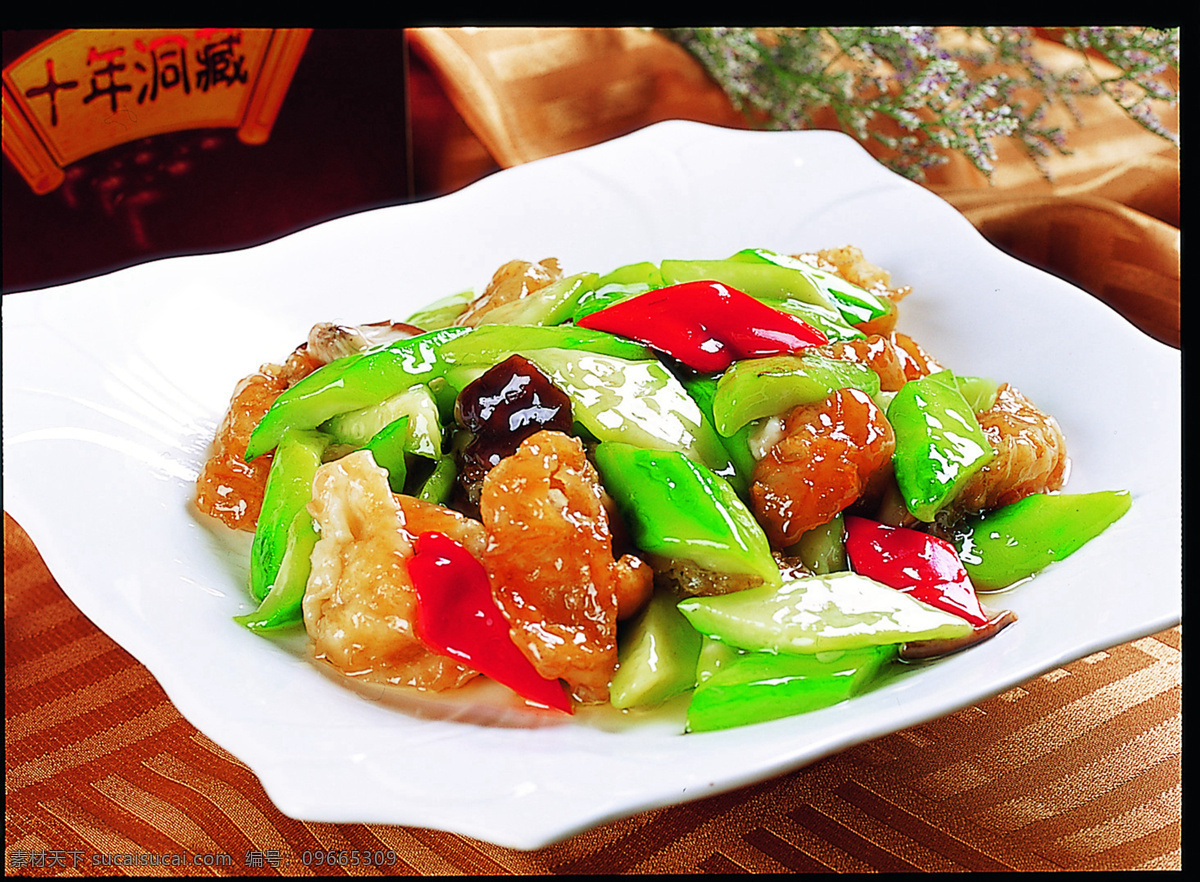 丝瓜烩油条 美食 传统美食 餐饮美食 高清菜谱用图
