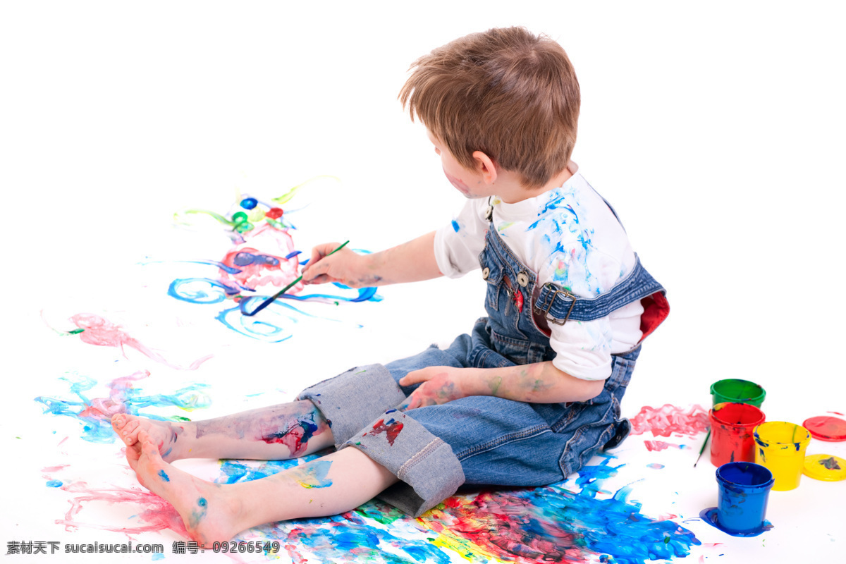 儿童 油漆 玩耍孩子 玩耍 孩子 开发智力 淘气 绘画 创作 儿童幼儿 儿童图片 人物图片