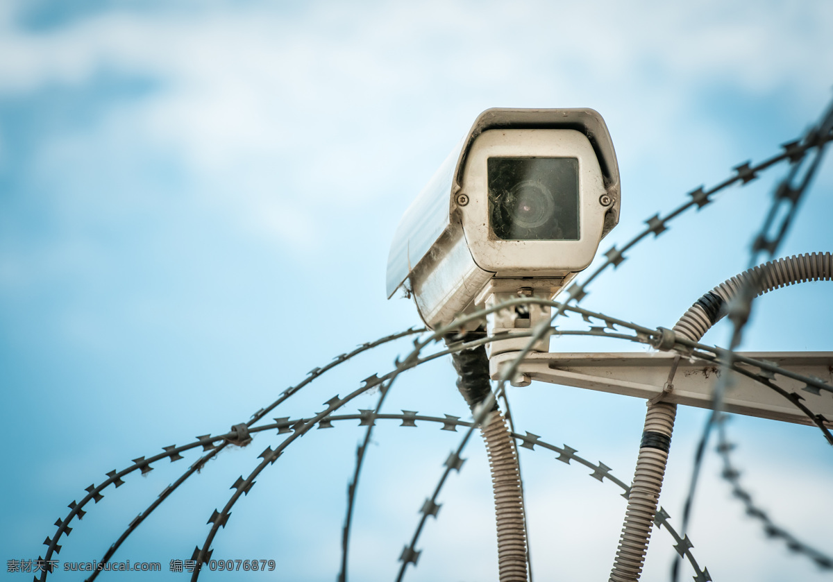 防盗 围栏 上 监控器 电子监控 防护网 电子眼 监控摄像头 摄像设备 监控设备 其他类别 生活百科