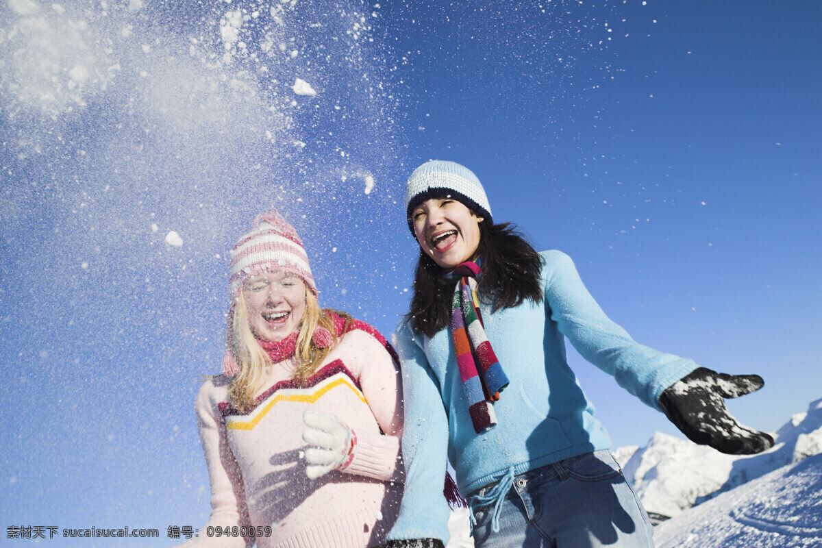 玩 雪 外国 女孩 玩雪 雪地 外国人物 冬天 生活人物 人物图片