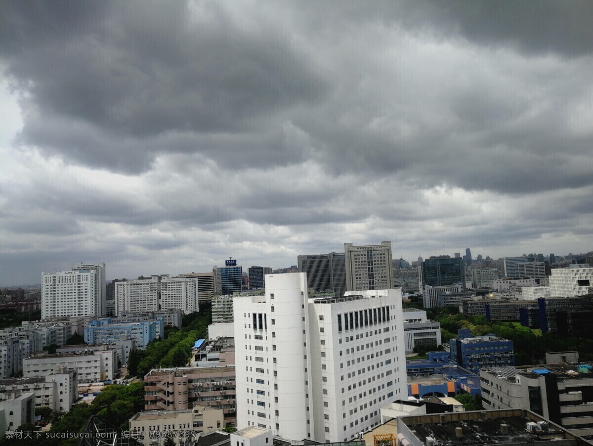 乌云 要下雨了 上海 漕河泾 大厦 自然景观 自然风景