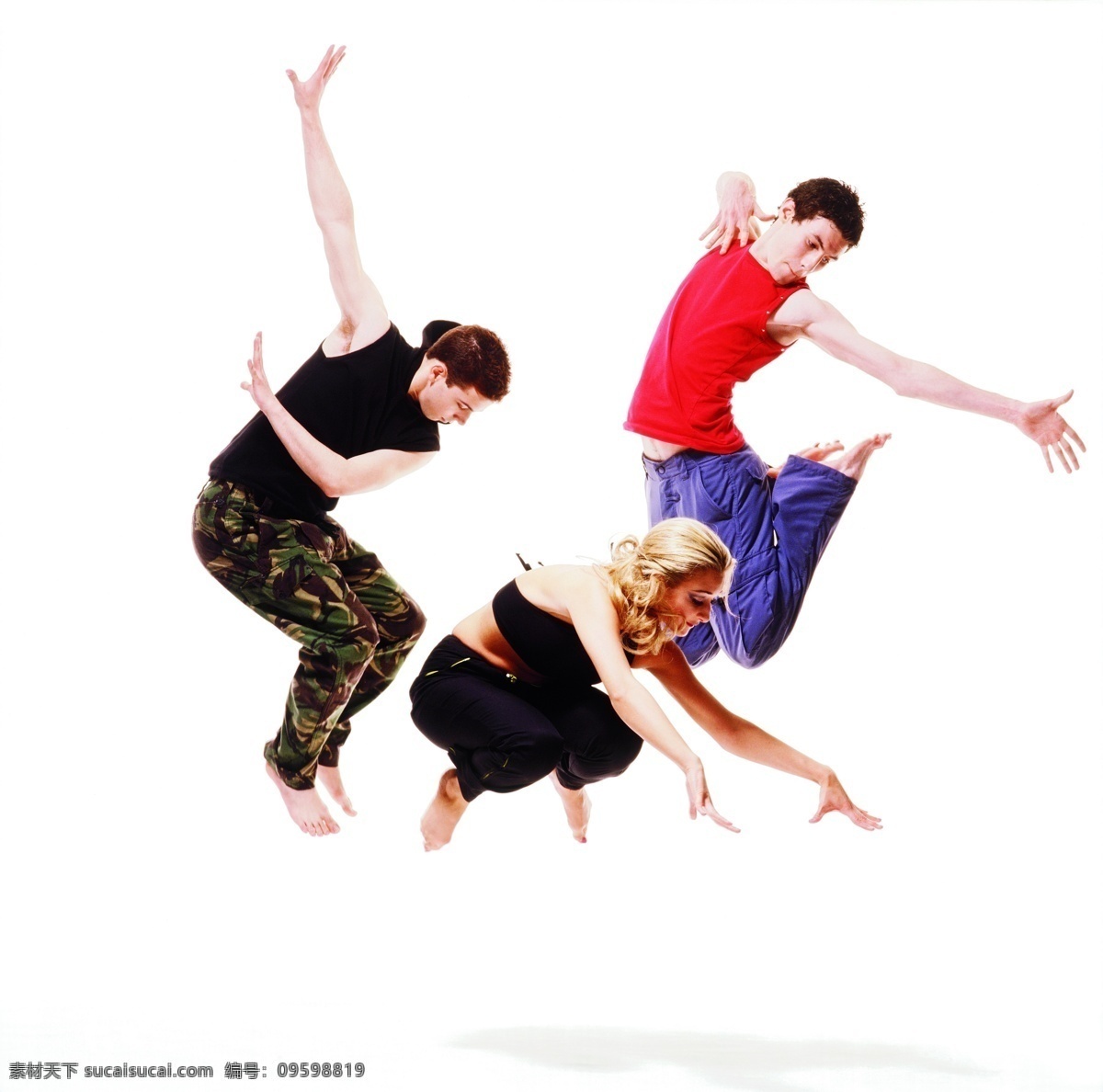 三个 舞者 跳舞 人物 女人 外国女人 美女 芭蕾 街舞 舞蹈 激情 动作 舞蹈动作 舞蹈爱好者 三个人 三个人跳舞 男人 高清图片 生活人物 人物图片