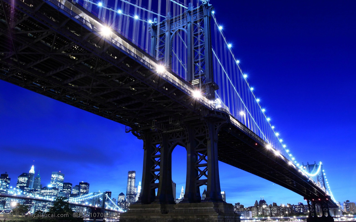 纽约 布鲁克林大桥 夜景 钢铁悬索大桥 桥架 桥面 悬索 灯光 曼哈顿 摩天大楼 深蓝夜色 河流 城市景观 旅游风光摄影 美国大地 大城市风貌 国外旅游 旅游摄影