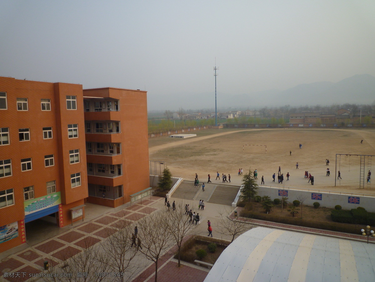 学校 操场 高中 建筑摄影 建筑园林 教学楼 球场 足球场 楼下 岐山高中 矢量图 日常生活