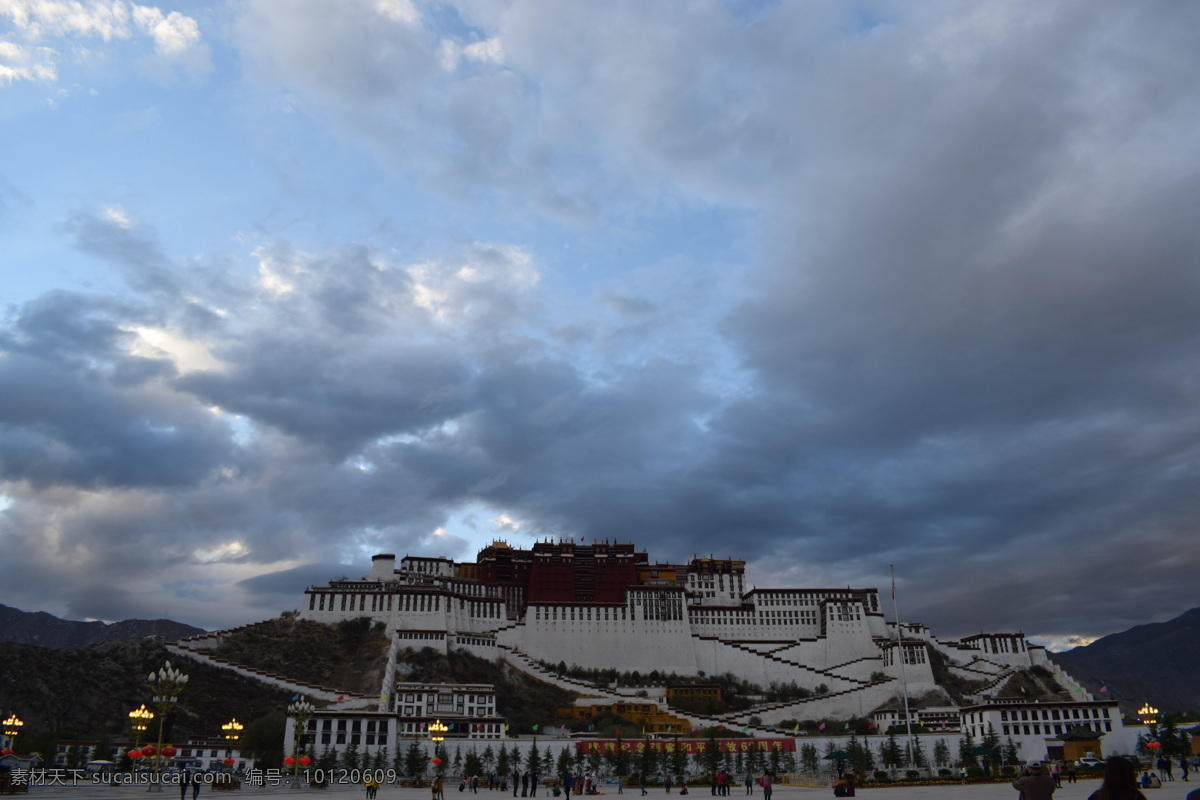 布达拉宫 西藏 三一八国道 布达 拉宫 夜晚的布达拉 旅游摄影 国内旅游
