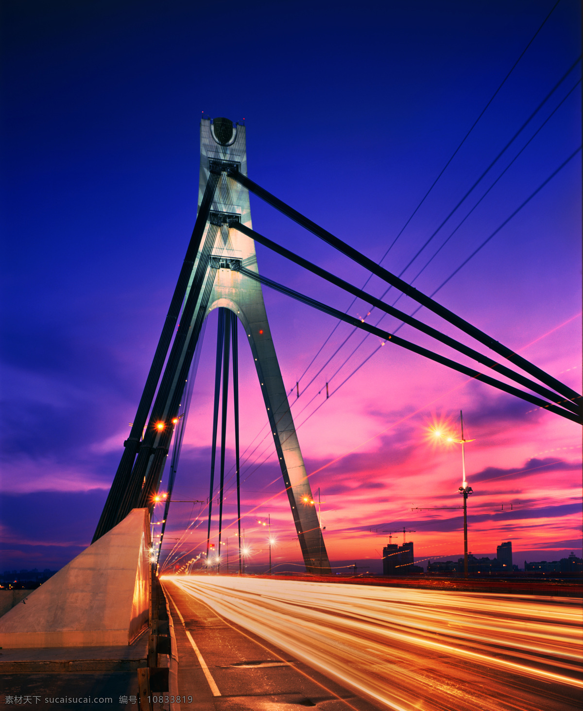 美丽 城市 桥梁 夜景 乌克兰风光 乌克兰首都 基辅 城市夜景 桥梁夜景 城市风景 城市风光 美丽风景 风景摄影 美丽景色 旅游景点 环境家居 蓝色
