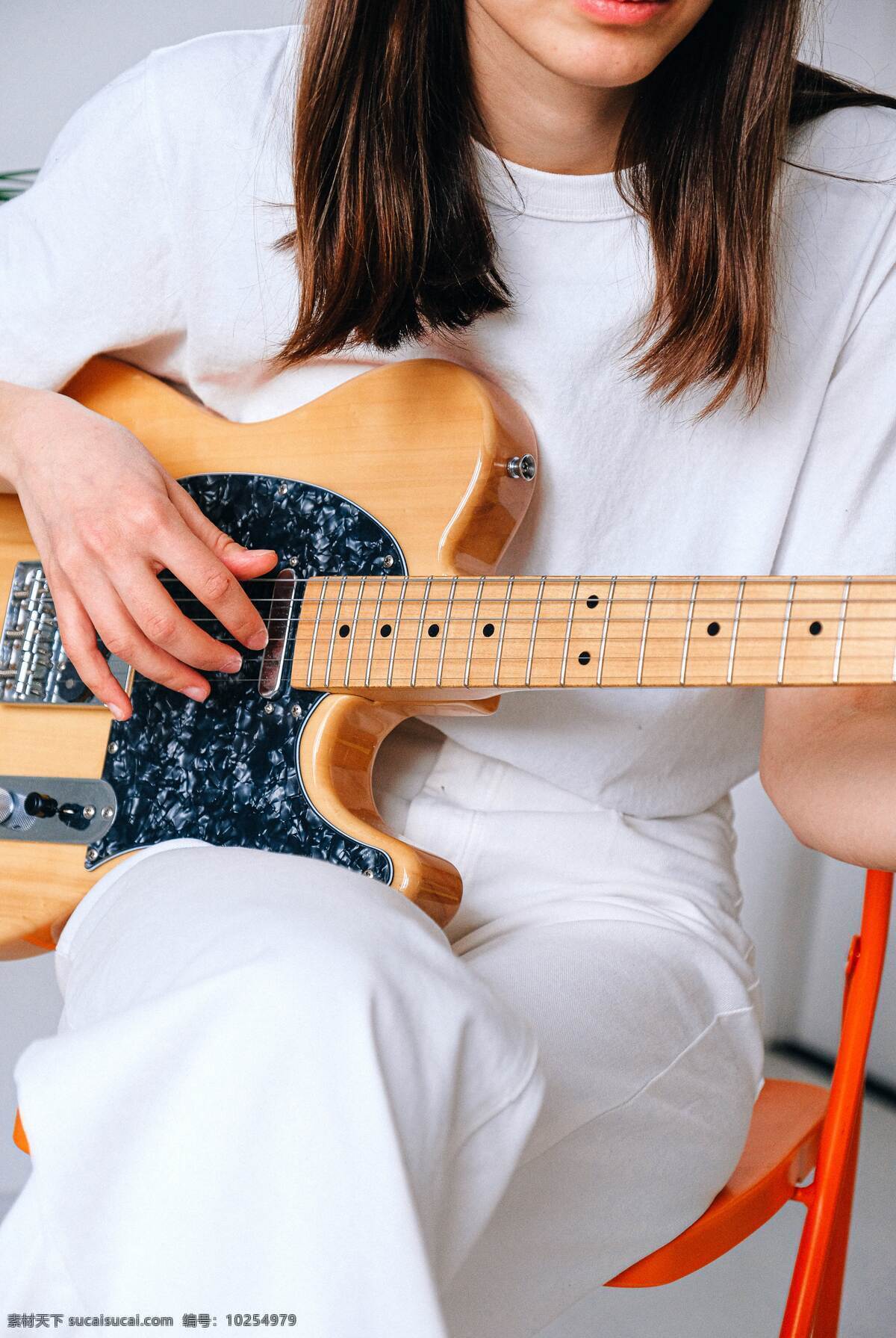 吉他音乐 白衣 女孩 清新 艺术 背景 吉他 音乐 杂图